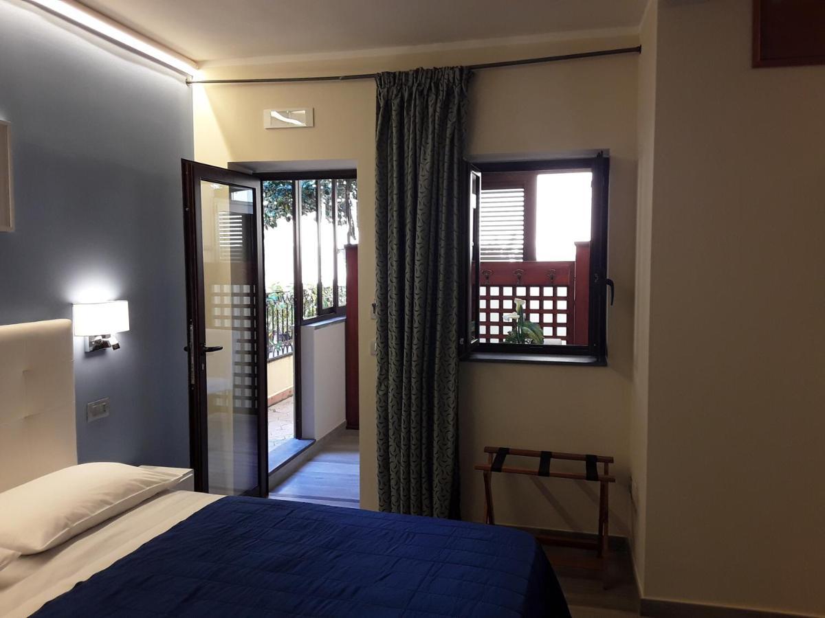 ميلاتسو Al Castello B&B المظهر الخارجي الصورة