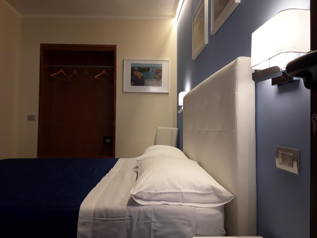ميلاتسو Al Castello B&B المظهر الخارجي الصورة