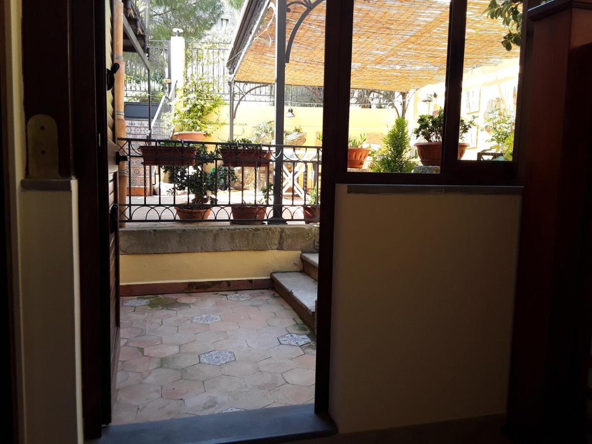 ميلاتسو Al Castello B&B المظهر الخارجي الصورة