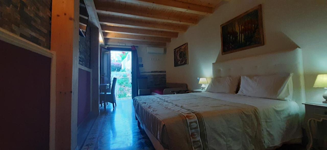 ميلاتسو Al Castello B&B المظهر الخارجي الصورة
