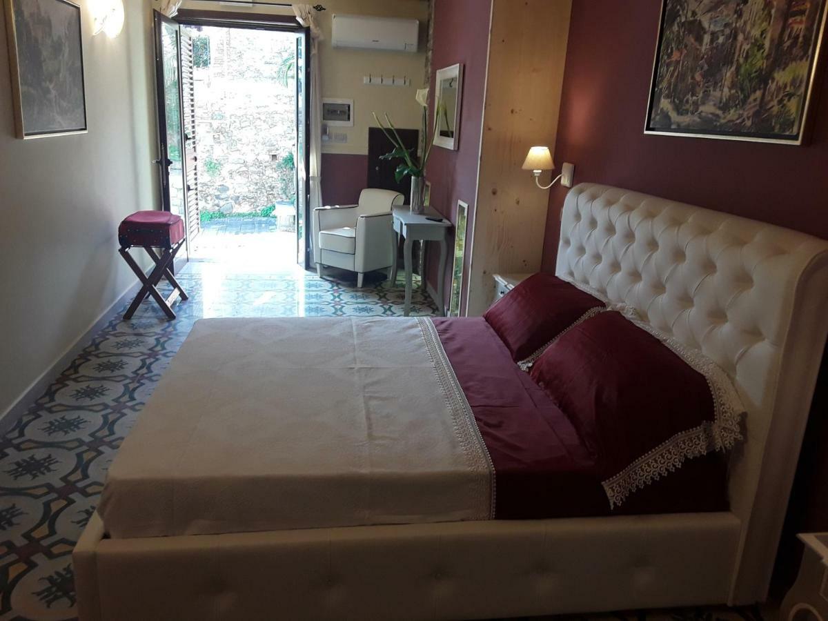 ميلاتسو Al Castello B&B المظهر الخارجي الصورة